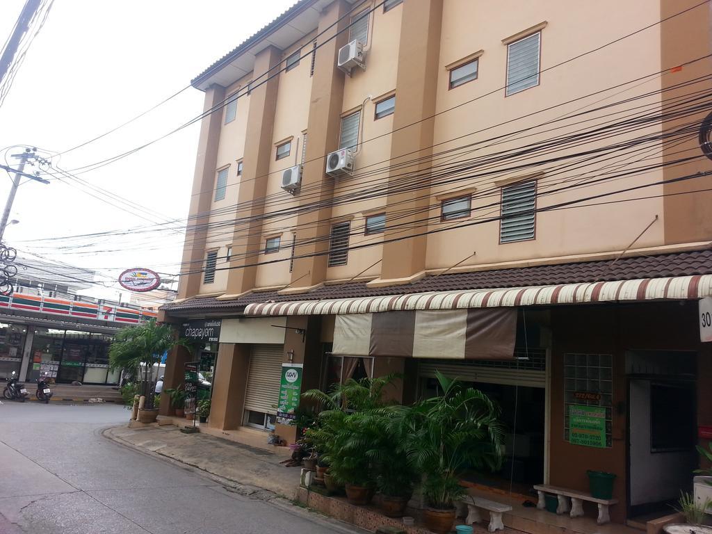 Roong-Arun Apartment Bangkok Exterior foto